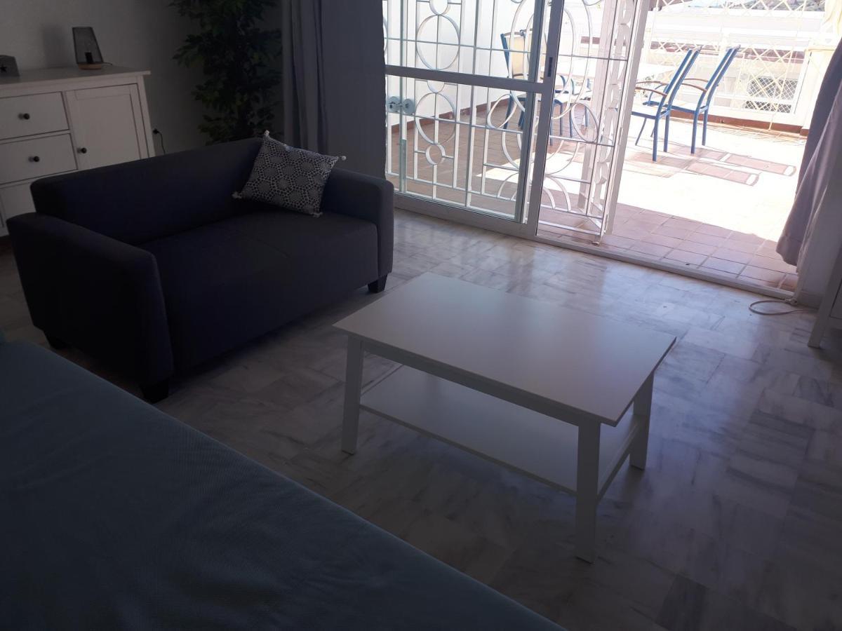 Apartment In Costa Del Sol With Large Terrace For 9 People Rincón de la Victoria Εξωτερικό φωτογραφία