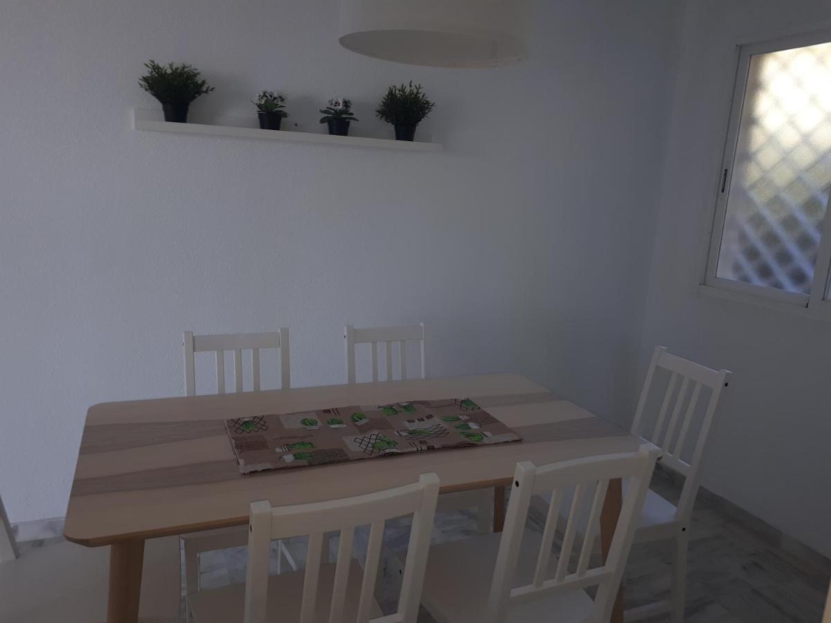 Apartment In Costa Del Sol With Large Terrace For 9 People Rincón de la Victoria Εξωτερικό φωτογραφία