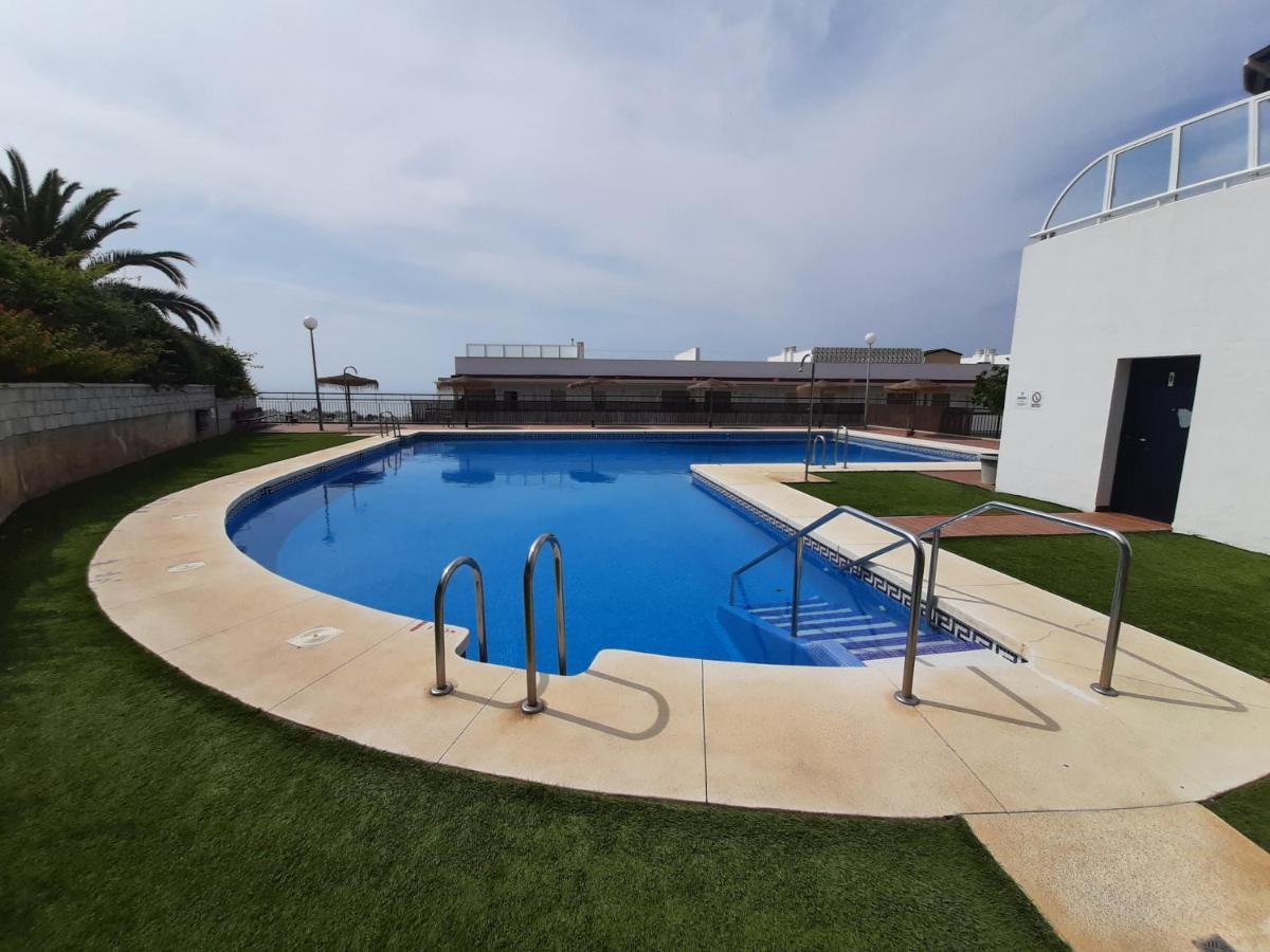 Apartment In Costa Del Sol With Large Terrace For 9 People Rincón de la Victoria Εξωτερικό φωτογραφία